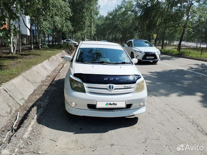 Toyota Ist, 2003