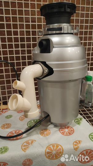 Кухонный измельчитель на запчасти