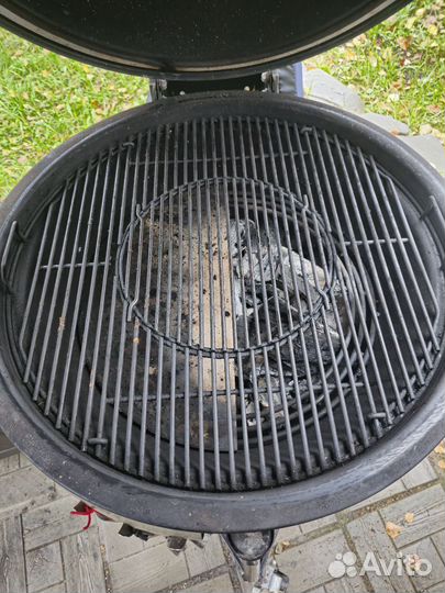 Гриль Weber Summit 61см