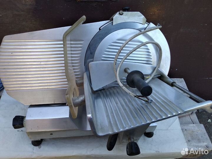 Слайсер Sirman,диаметр диска 37 см