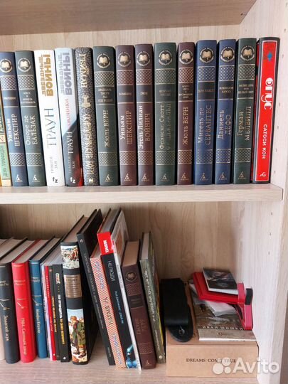 Книги и комиксы