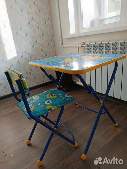 Стол и стул складной детский