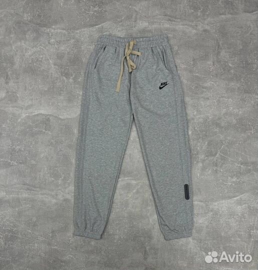 Спортивные штаны Nike