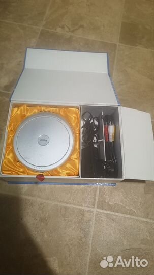 CD плеер BBK PV400S