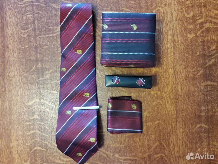 Галстук шёлк в комплекте
