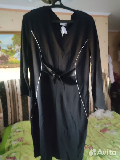 Платье трикотажное новое