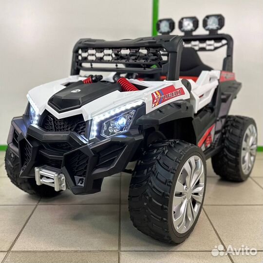 Электромобиль красный белый оранжевый