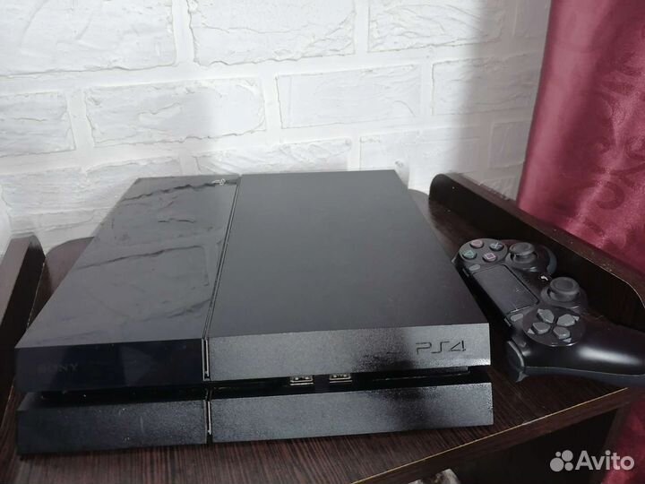 Продам ps4 по поводу игр в лс