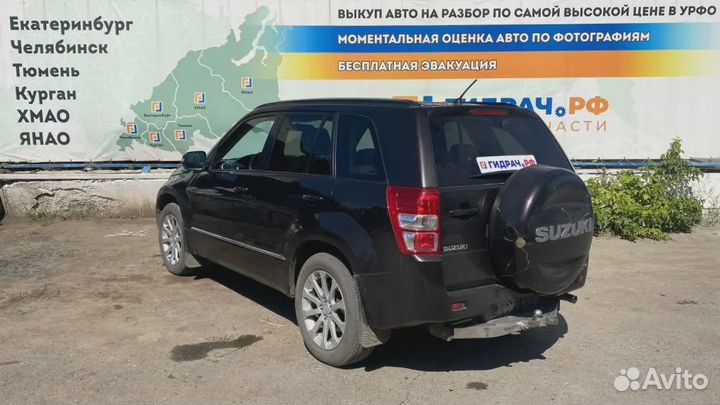 Стекло двери задней левой форточка Suzuki Grand Vi
