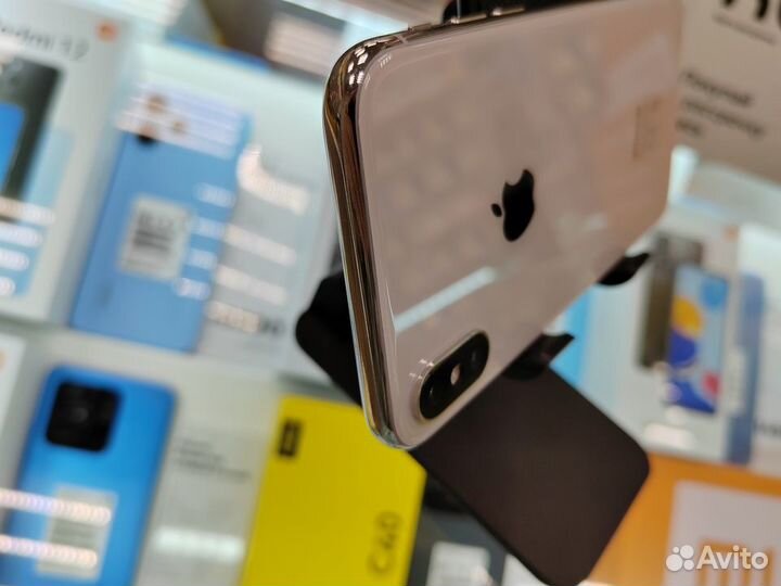 iPhone X, 256 ГБ
