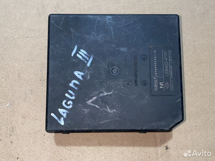 Блок предохранителей Renault Laguna lll