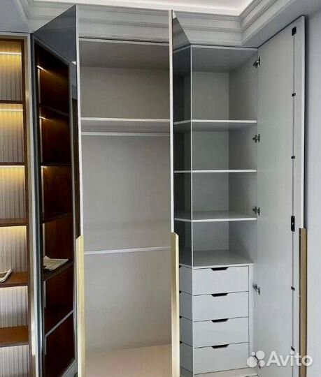 Шкаф на заказ для студии