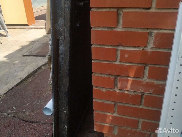 Металлическая дверь б/у 208*92