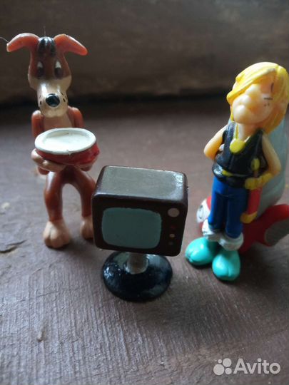 Игрушки из киндера