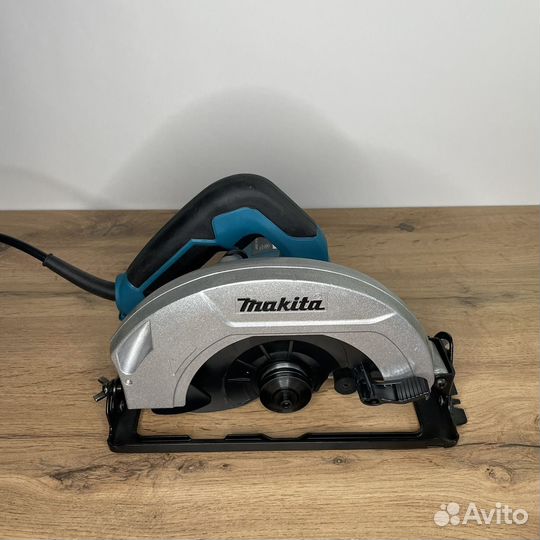 Циркулярная пила Makita HS7000