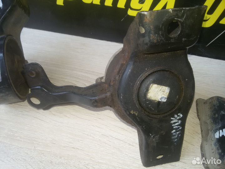 Подушки двигателя Hyundai Elantra 2006-2011