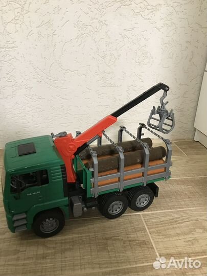 Лесовоз Bruder