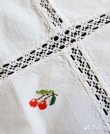 Скатерть винтаж. Ручная вышивка