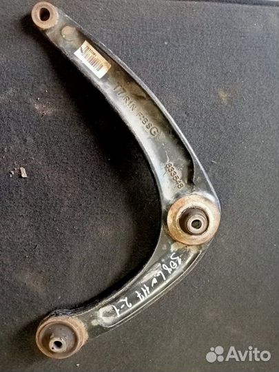 Рычаг подвески передний левый Peugeot 308 2010