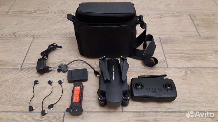 Квадрокоптер Hubsan zino pro 4км