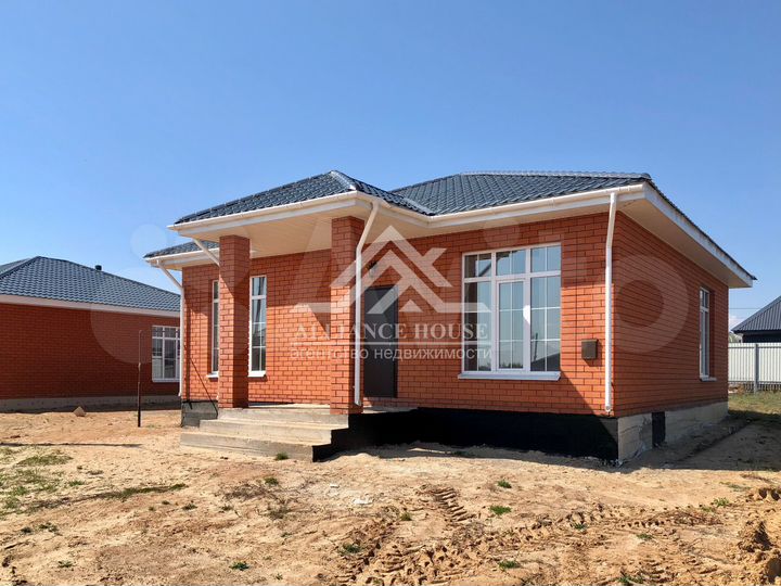 Коттедж 105 м² на участке 6 сот.