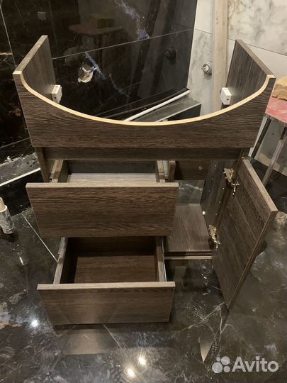 Комплект мебели для ванной