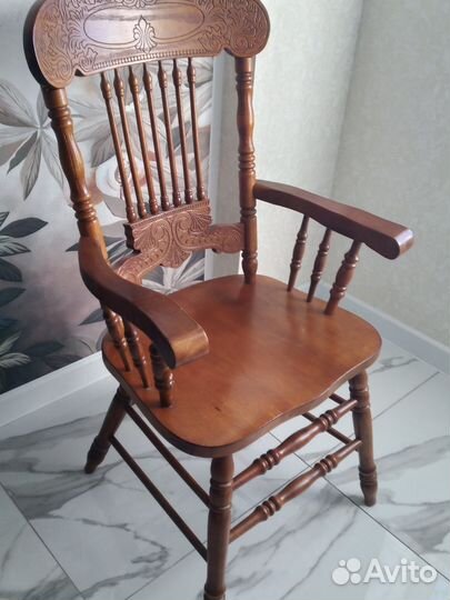 Стул из ценных пород дерева