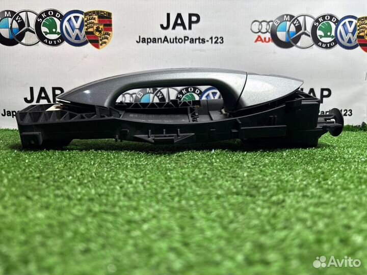 Ручка двери передняя правая Mercedes-Benz C 200