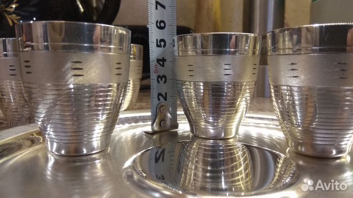Набор мельхиоровых рюмок на подносе