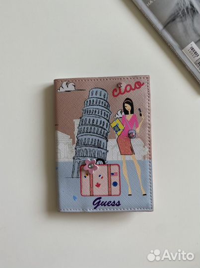 Обложка Guess на паспорт