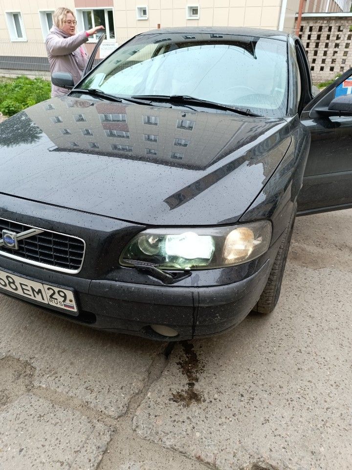 Volvo S60: фото владельца