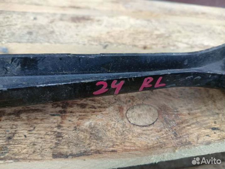 Рычаг задний левый Volkswagen Passat B7 1.4 caxa