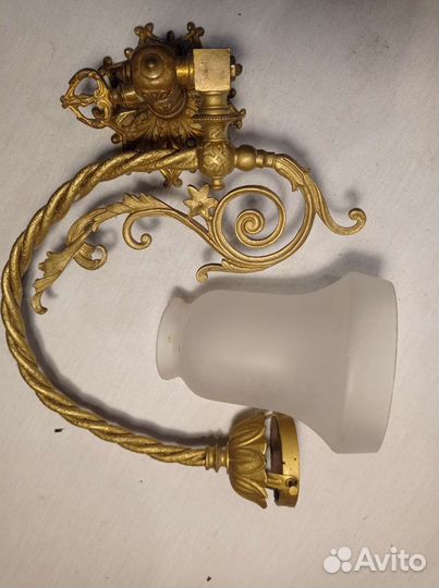 Настенный светильник бра