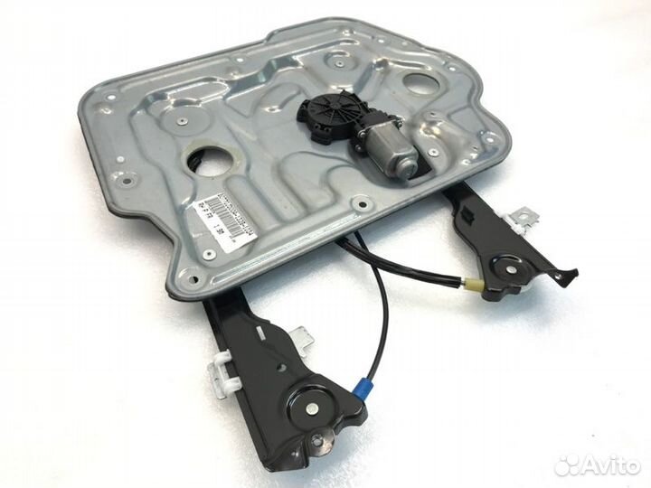 Стеклоподъемник передний правый Nissan Qashqai 1.6