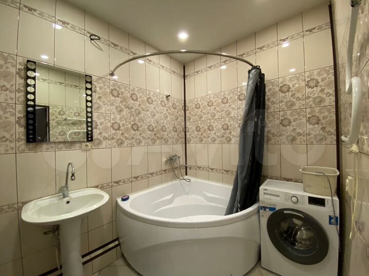 2-к. квартира, 72 м², 6/18 эт.