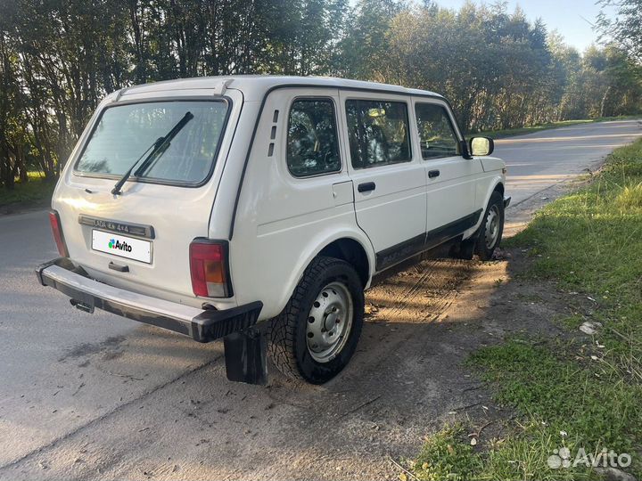 LADA 4x4 (Нива) 1.7 МТ, 2015, 200 000 км