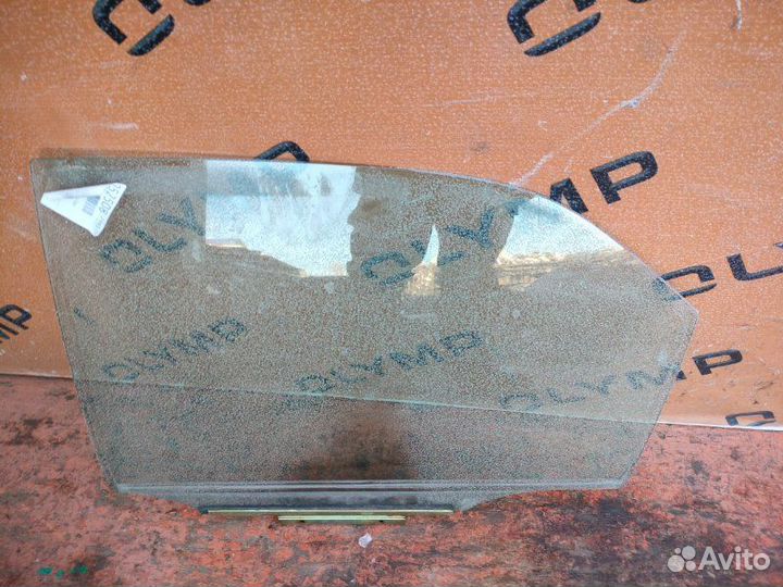 Стекло двери заднее левое Toyota Mark Ii GX110