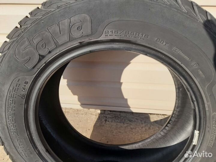 Sava Eskimo Stud 215/65 R16