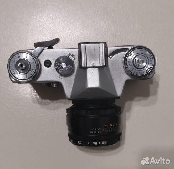 Плёночный фотоаппарат Зенит Е