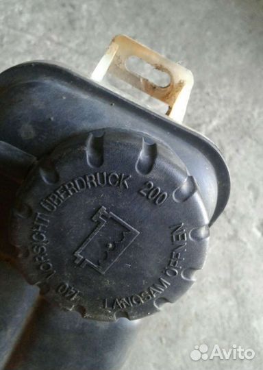 Mercedes W210 бачок расширительный