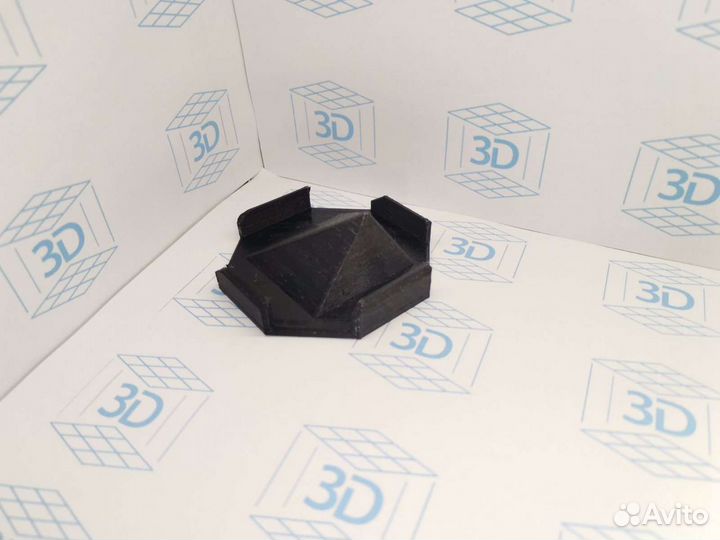 Подставка для телефона «Пирамида 3D»