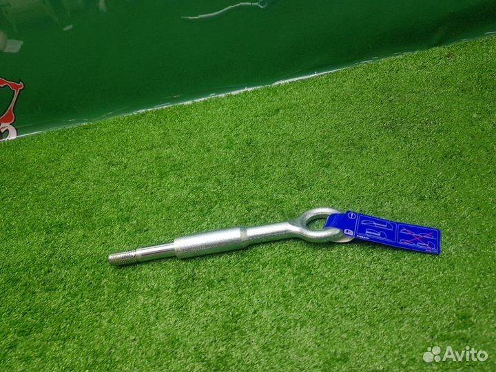 Буксировочный крюк Volvo V60 B4164T 2012