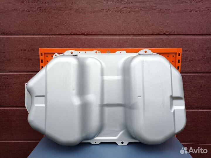 Топливный бак Mitsubishi Outlander