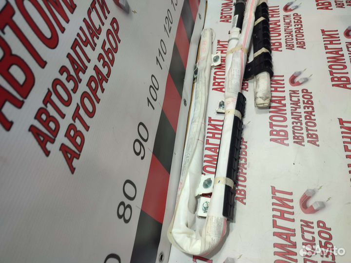 Шторка безопасности правая Kia Cerato 4 BD 18-н.в