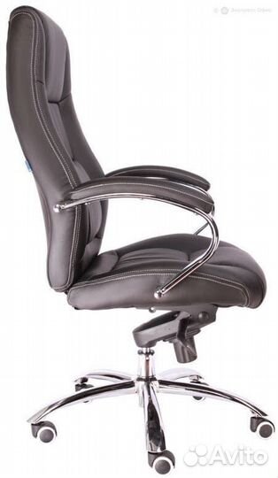 Кресло для руководителя Kron M