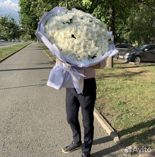 Гигантский букет хризантем