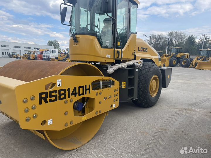 Комсомольская 34 похвистнево. Похвистнево бережкова. Виброкаток xcmg xs183. Магазины в похвистнево. Кафе пирамида похвистнево.