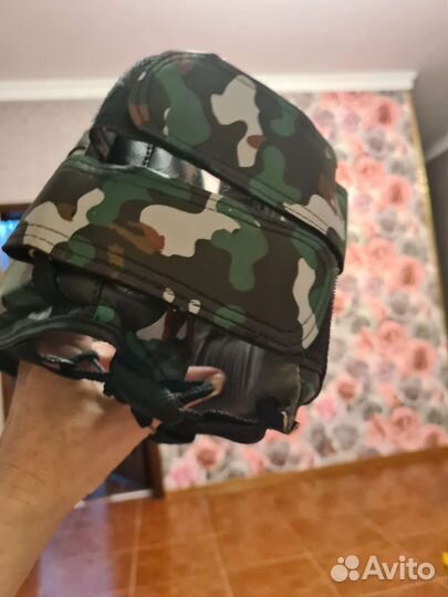 Защитный шлем