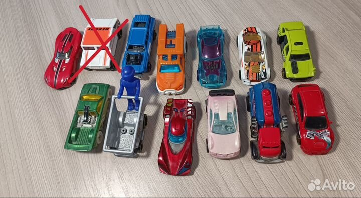 Hot wheels машинки