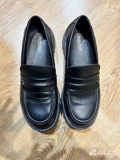 Лоферы женские